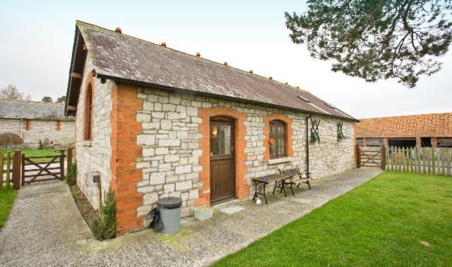 Вилла The Stables South Barrow Экстерьер фото